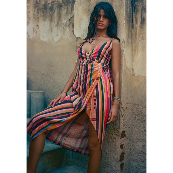 Urban Outfitters Flashing Lights Midi Wrap Dress - Picture 4 of 11